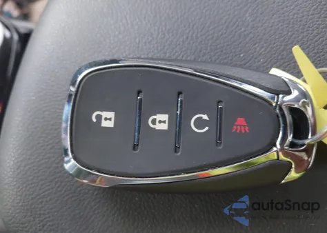 2025 Chevrolet Trax Fwd Activ z USA, uszkodzony, nr VIN KL77LKEP7SC134493